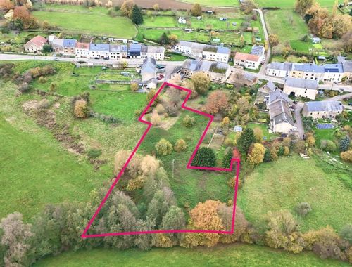                                         Terrain à vendre à Villers-la-Loue, € 82.500
