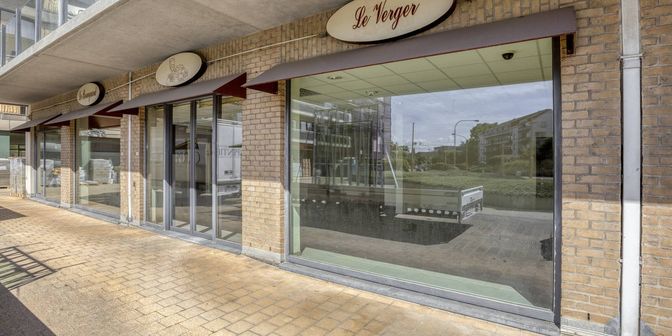 Bedrijfsvastgoed te koop in Duinkerkelaan 118 bus W 2 en 3, 8660 De Panne