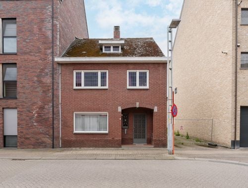                                         Woning te koop in Overpelt, € 295.000
