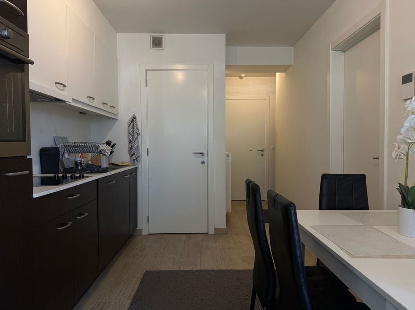 Nieuwbouwappartement met 1 slaapkamer en gezellig terras!<br />
<br />
Indeling:<br />
Leef- en eetruimte, open keuken, 1 slaapkamer, badkamer en z