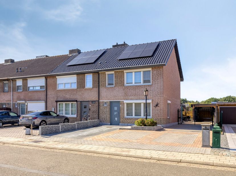 Maison à vendre à Vroente 11,
                    2440 Geel