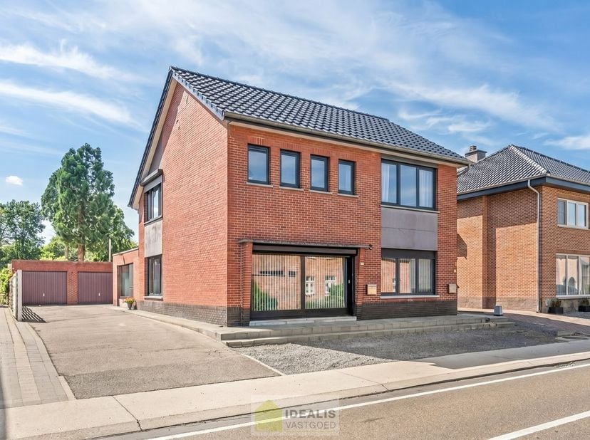 Maison à vendre
                    à 3670 Ellikom
