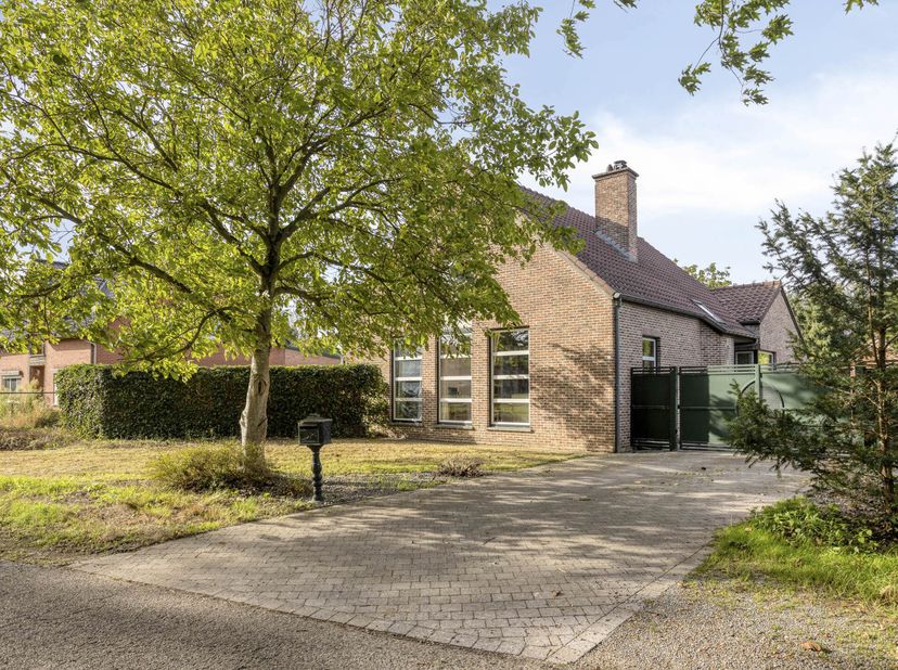 Huis te koop in Terboekt 83,
                    3600 Genk