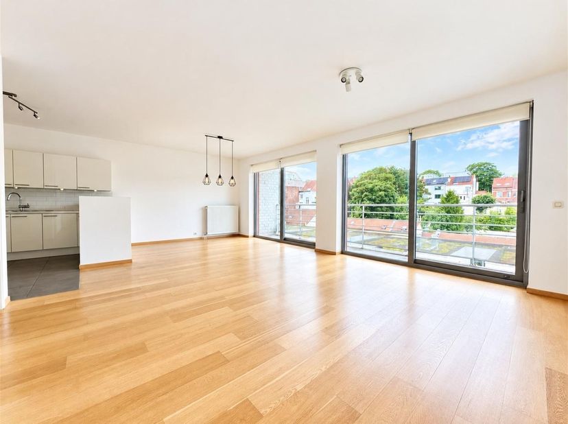 Appartement te huur in Avenue du Maelbeek 57,
                    1050 Elsene