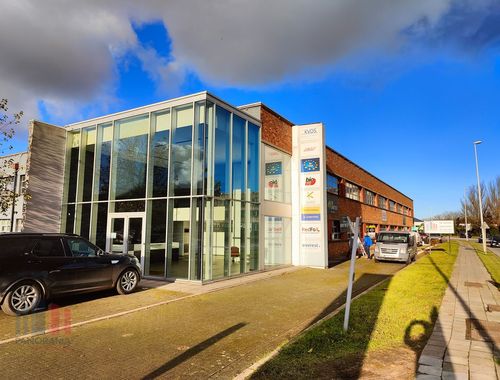                                         Bureaux à louer à Brugge, € 1.795
