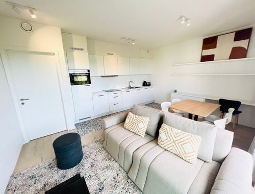                                         Studio te huur in Oudergem, € 1.100
