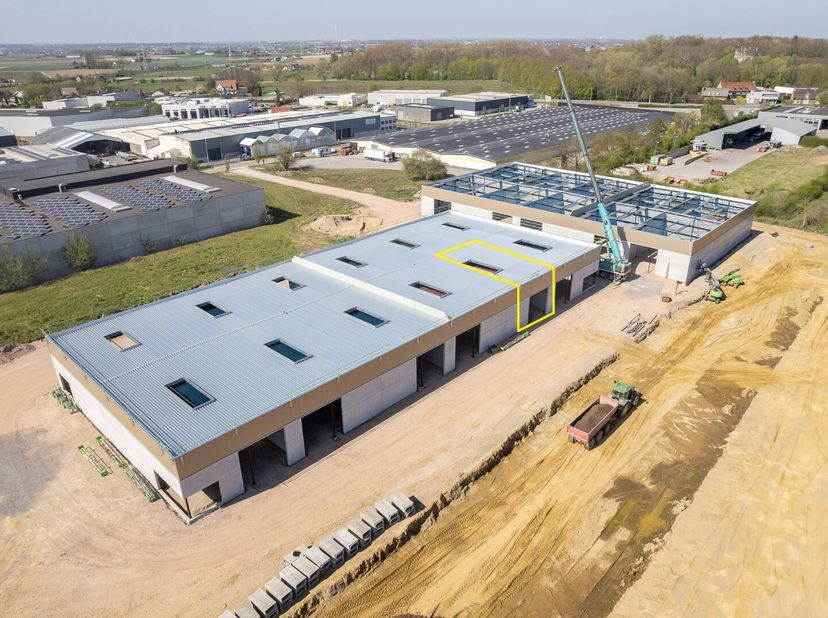 Bien professionnel à louer
                    à 8700 Tielt