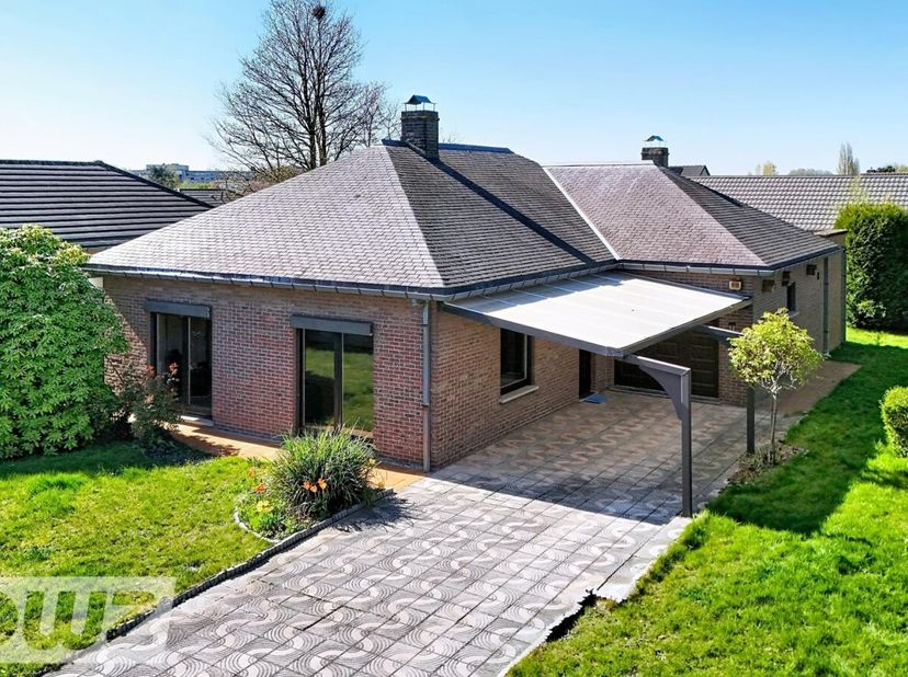 Huis te koop
                    in 7700 Moeskroen