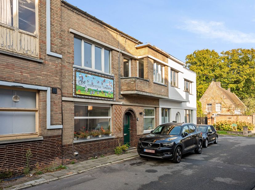 Située au cœur d'Oudenaarde, à proximité du domaine naturel Het Spei, cette maison est située dans un endroit calme à distance de marche des commerces
