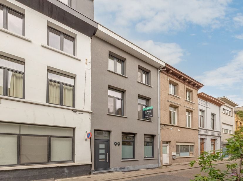 Maison à vendre
                    à 2600 Berchem