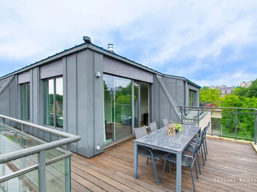 Appartement te huur in Avenue de la Forêt 99,
                    1050 Brussel