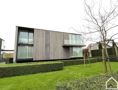                                         Garage te koop in Ieper, € 35.000
