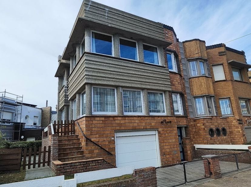 Appartement te huur in Nieuwpoortlaan 138 bus 01.01,
                    8660 De Panne