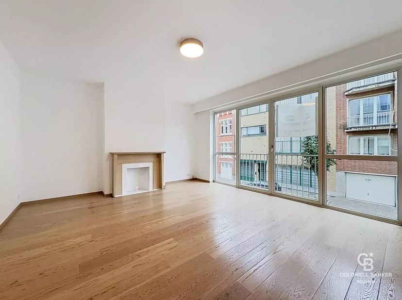 Appartement à louer à ,
                    1180 Uccle