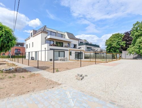                                         Appartement te koop in Zandhoven, € 385.000
