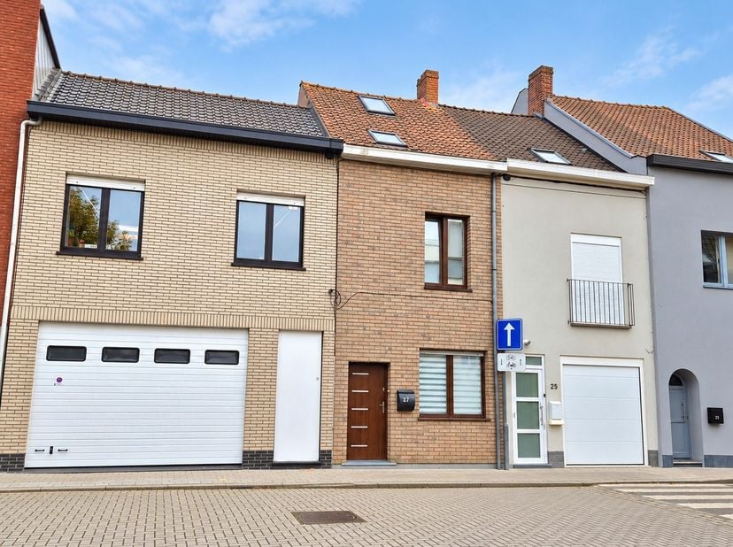 Huis te koop in Koningin Elisabethstraat 27,
                    8930 Menen