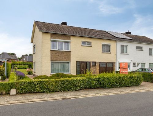                                         Woning te koop in Eine, € 290.000

