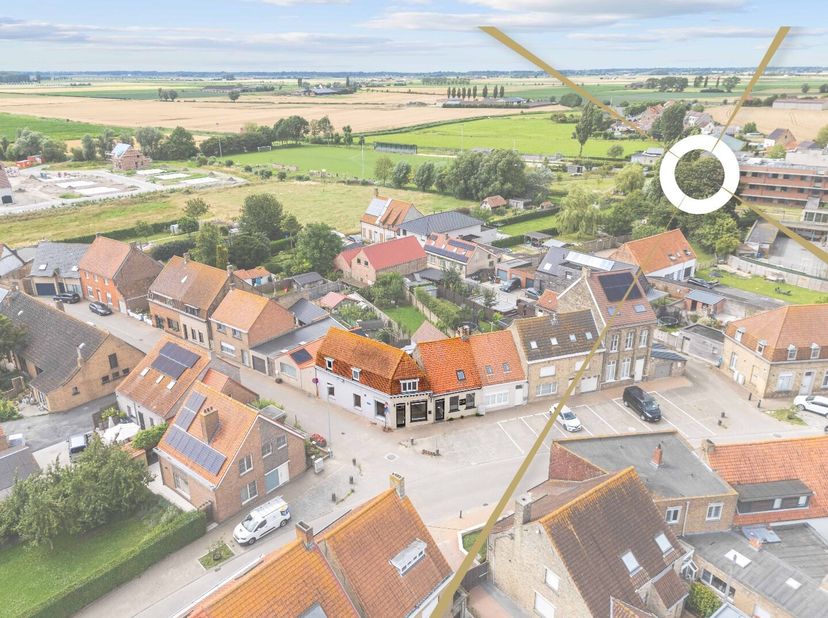 Bent u op zoek naar een geweldige investeringsmogelijkheid in de horeca? Dan is dit charmante café precies wat u zoekt! Gelegen op een toplocatie, bie