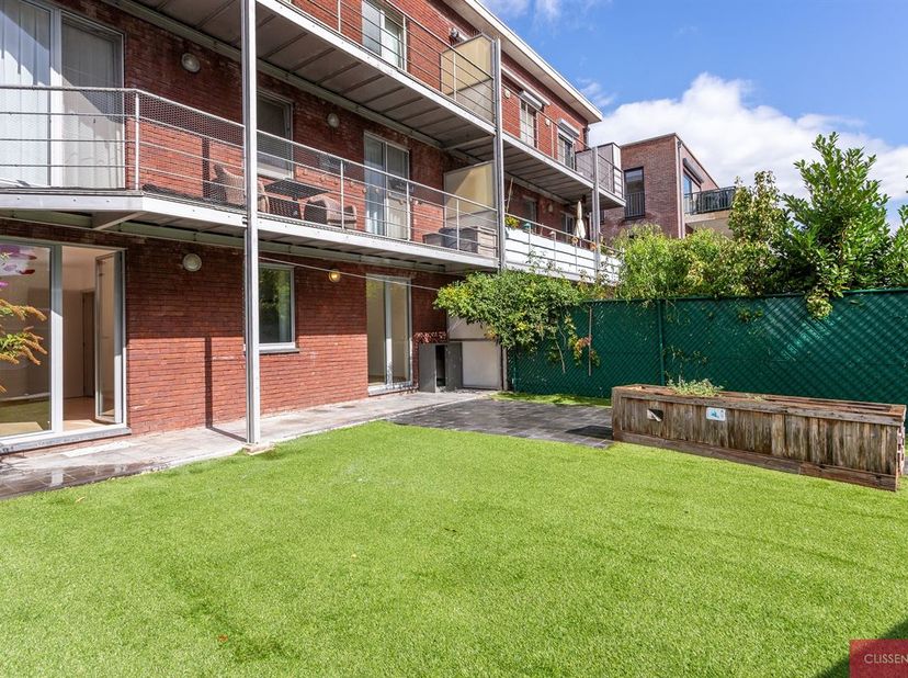 Appartement te koop in Manebruggestraat 294 bus gvl R,
                    2000 Antwerpen