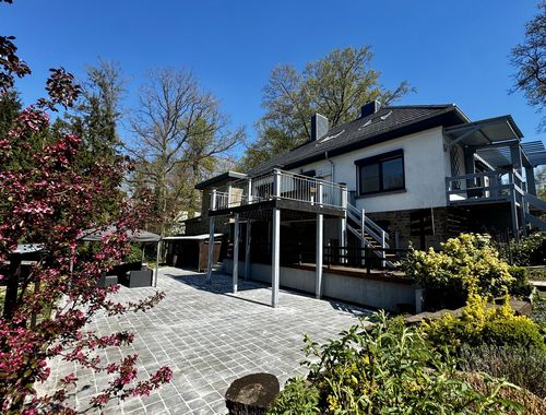                                         Maison exceptionnelle à louer à Wépion, € 2.500

