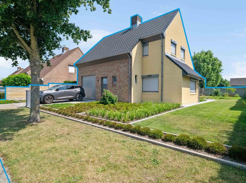 OEDELEM - STARTPRIJS – Eigentijdse, MODERNE en ENERGIEZUINIGE open 3-slaapkamerwoning (182m² bewoonbare opp., EPC label A) met AANGELEGDE TUIN en RUIM