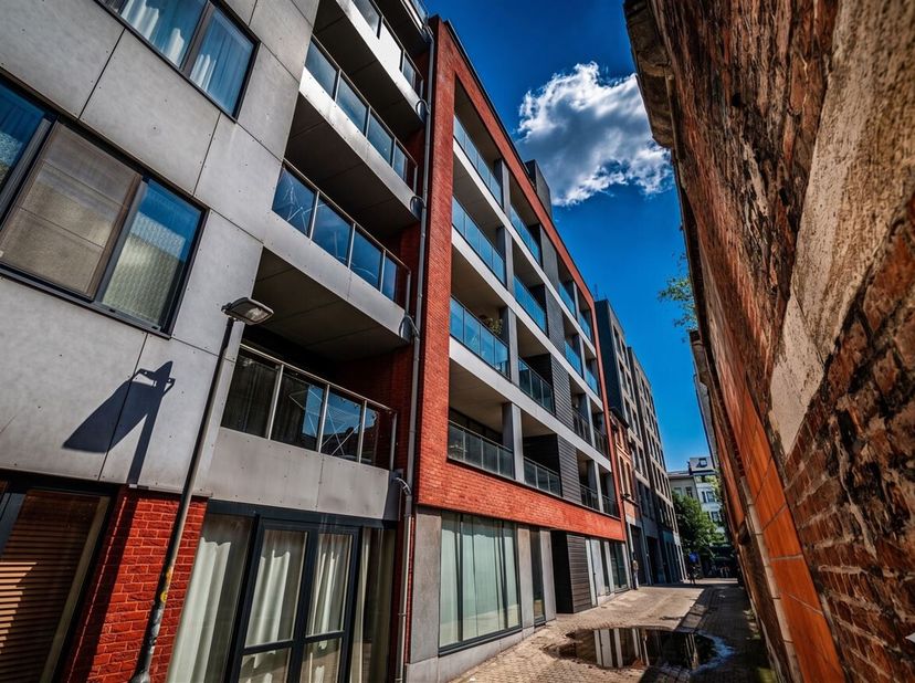 Ruim Luxe-appartement (123m²) met 3 slaapkamers en ruim terras (15m²) gelegen op het gegeerde Eilandje<br />
Ligging:<br />
Gelegen in de iconische Na