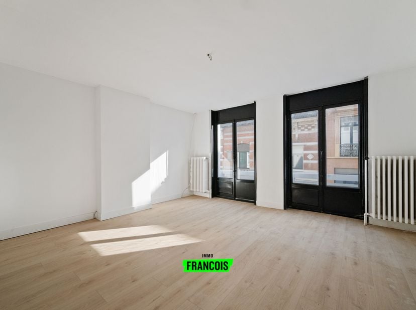 Huis te koop in Renteniersstraat 22,
                    8400 Oostende