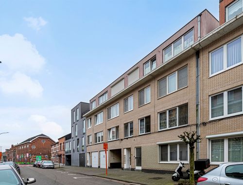                                         Commercieel Gebouw te koop in Hasselt, € 130.000
