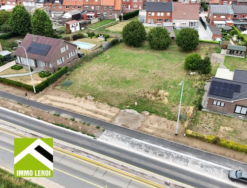                                         Bouwgrond te koop in Heers, € 410.000
