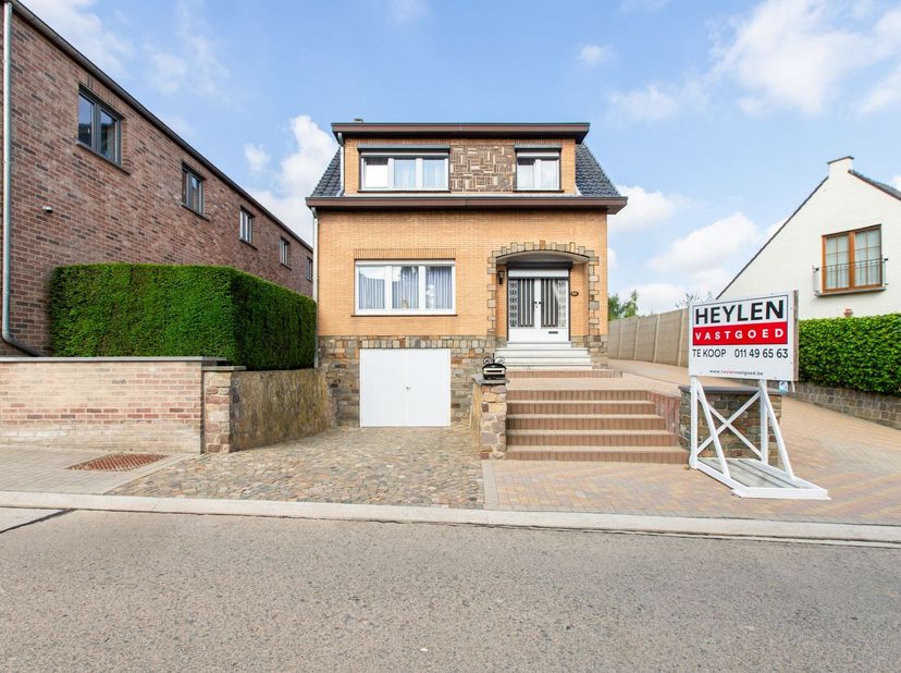 Huis te koop in Bloemenstraat 5A,
                    3890 Jeuk