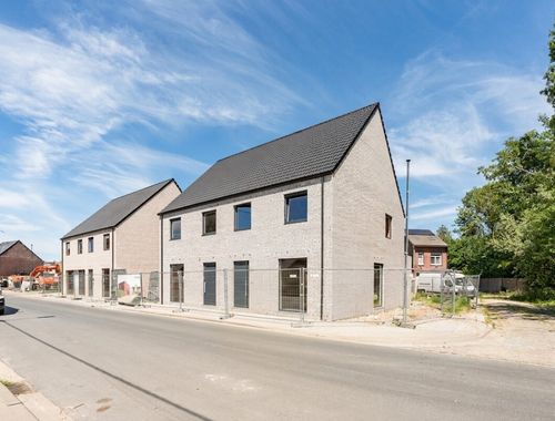                                         Eengezinswoning te koop in Willebroek, € 422.000
