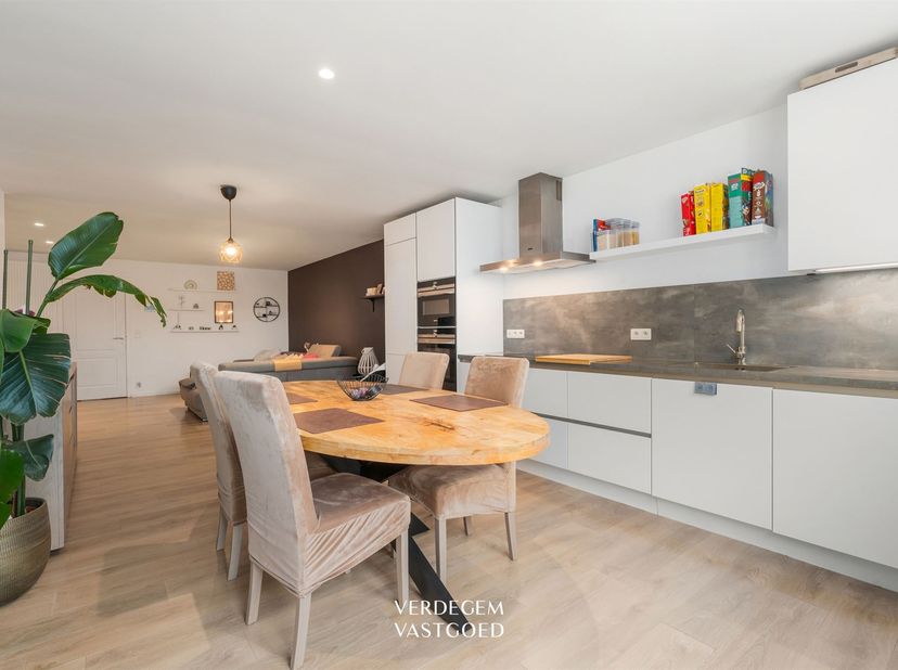 Huis te koop in Reibroekstraat 75,
                    9940 Evergem