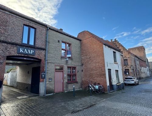                                         Maison à vendre à Brugge, € 215.000
