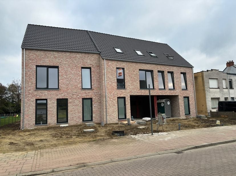 Huis te koop in Schoolstraat 33,
                    2590 Berlaar