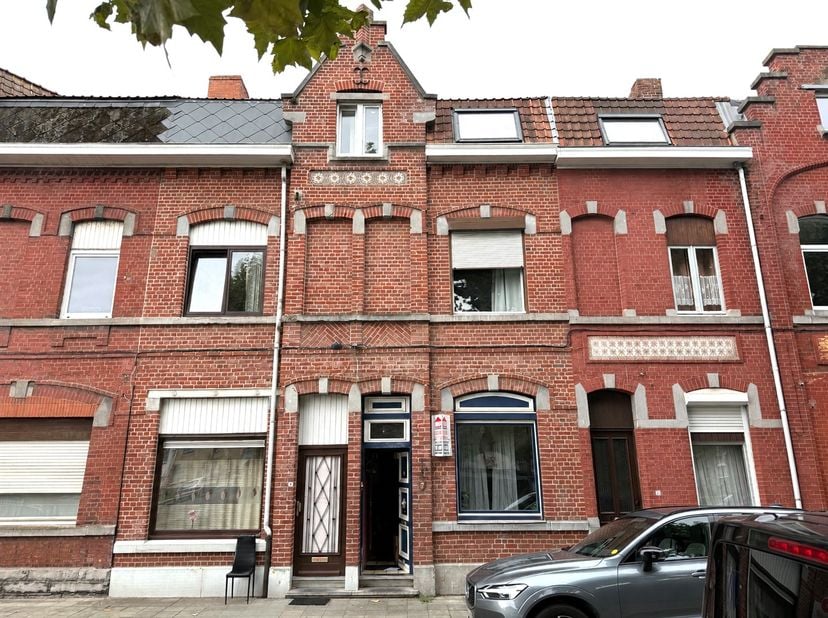 Huis te koop in Vander Merschplein 7,
                    8930 Menen