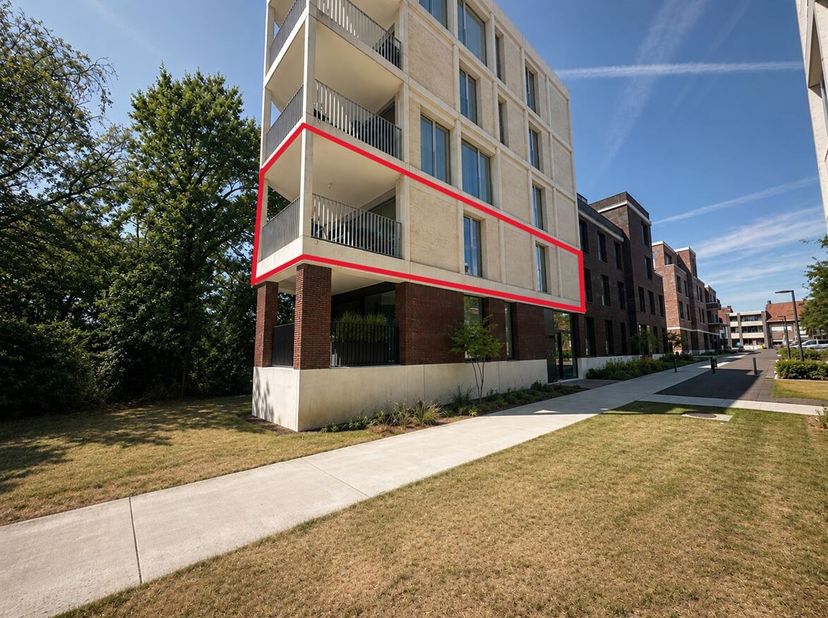 ichtrijk en energiezuinig 2-slaapkamerappartement met ruim terras, autostaanplaats en kelderberging in hartje Herentals<br />
Op een absolute toplocat