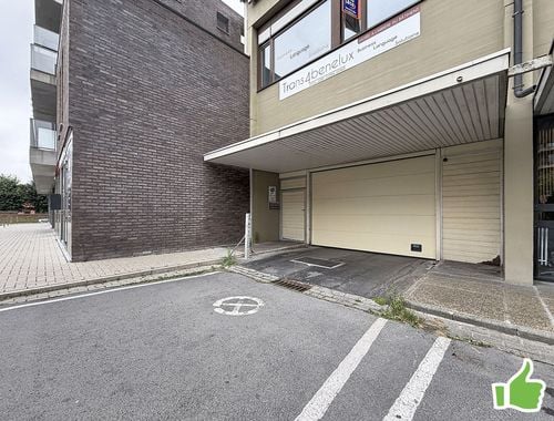                                         Place de stationnement à louer à Mouscron, € 90
