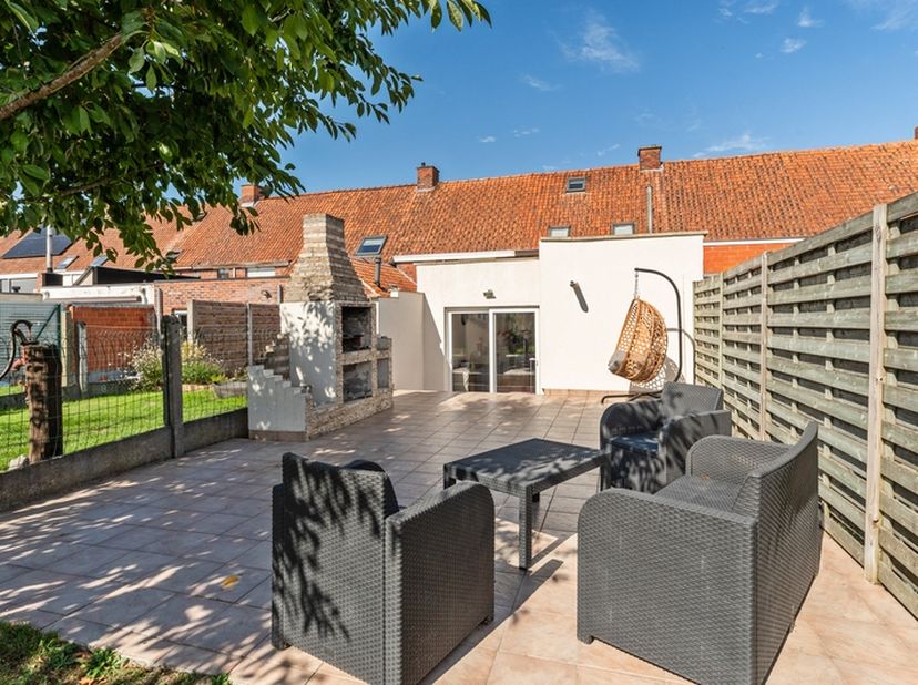 Huis te koop in Heropbouwstraat 66,
                    8800 Roeselare