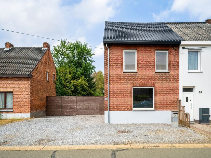 Ligging:<br />
<br />
Gelegen in een gunstige en vlot bereikbare omgeving in Lummen, met winkels, scholen en belangrijke verbindingswegen in de nabi