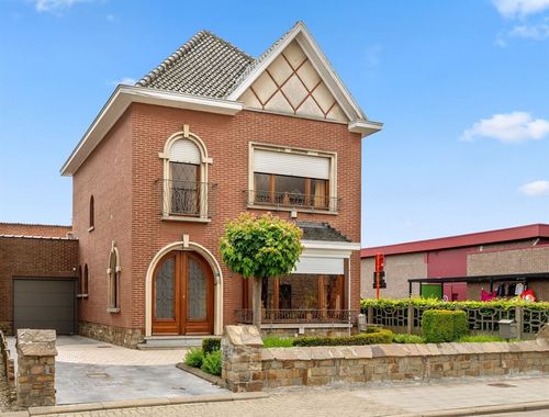                                         Eengezinswoning te koop in Hofstade, € 425.000
