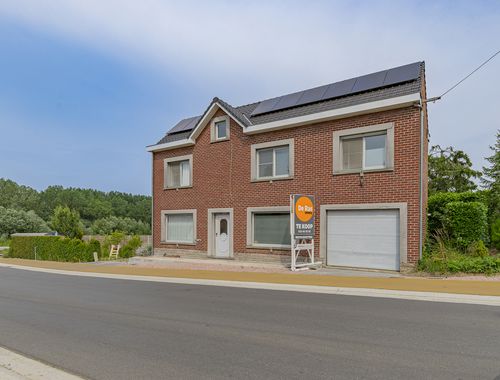                                         Maison à vendre à Moortsele, € 324.000
