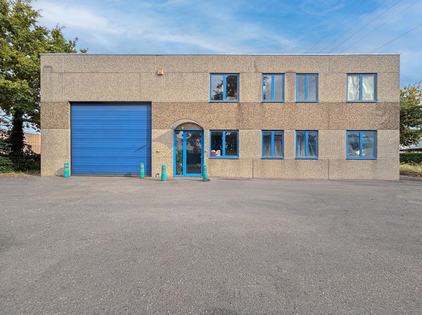 Bien professionnel à louer
                    à 9500 Geraardsbergen