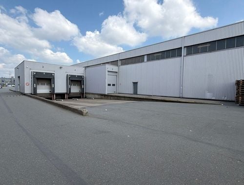                                         Bâtiment d’entreprise à louer à Antwerpen, € 40.000
