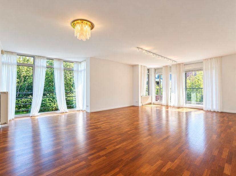 Appartement à louer à ,
                    1180 Uccle
