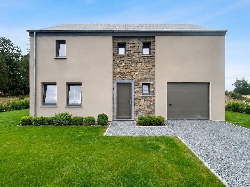 Huis te koop in Samrée 5 F,
                    6982 Samrée