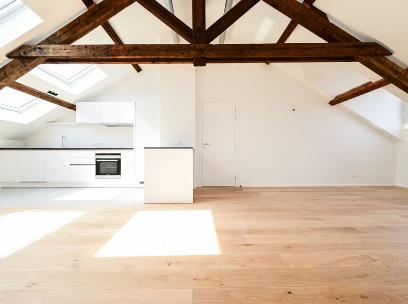 Il ne reste que quelques appartements de 3 et 4 chambres dans ce projet de rénovation de caractère, situé à côté du Docks Brussel, dans l’ancien famil