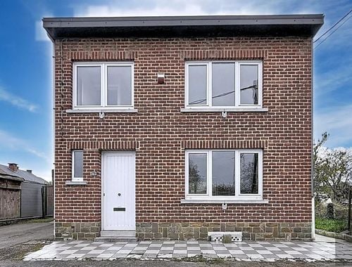                             Maison à vendre à Leval-Trahegnies
