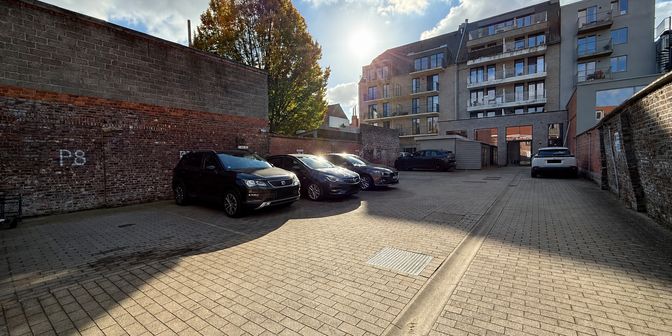 Garage te huur in Tolpoortstraat 100 bus P4, 9800 Deinze
