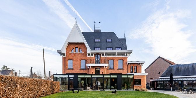 Bedrijfsvastgoed te huur in Stationsplein 1, 2880 Bornem