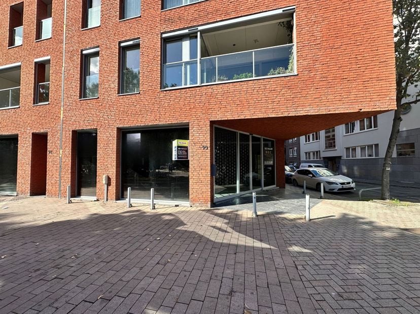 Bien professionnel à louer à Kloosterstraat 90,
                    2000 Antwerpen